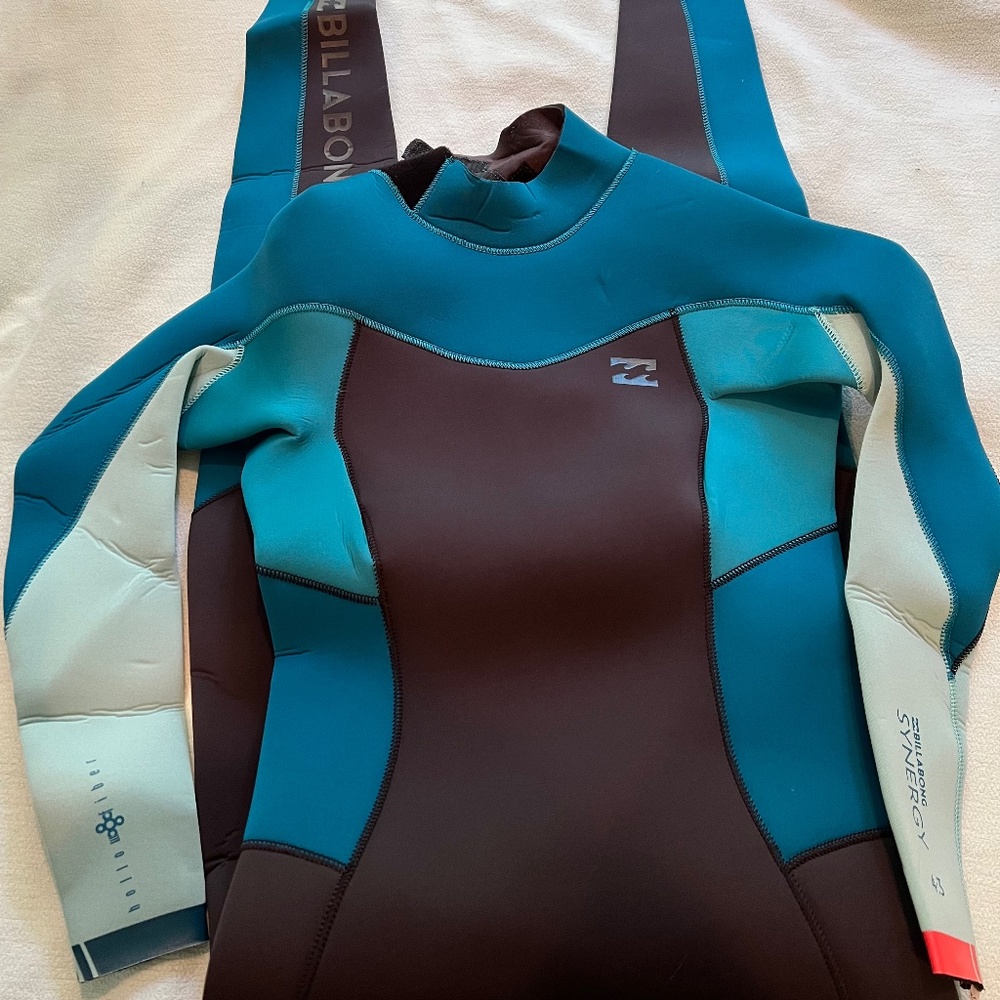 Billabong wetsuit